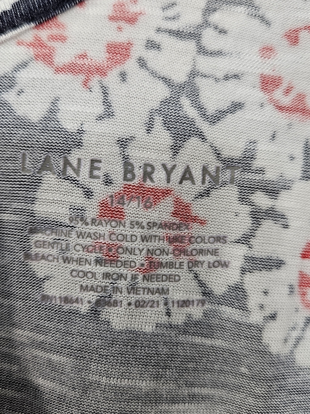 Lane Bryant Navy Floral Twist-Front Tank with Red & White Blooms 14/16 - Picture 4 of 4